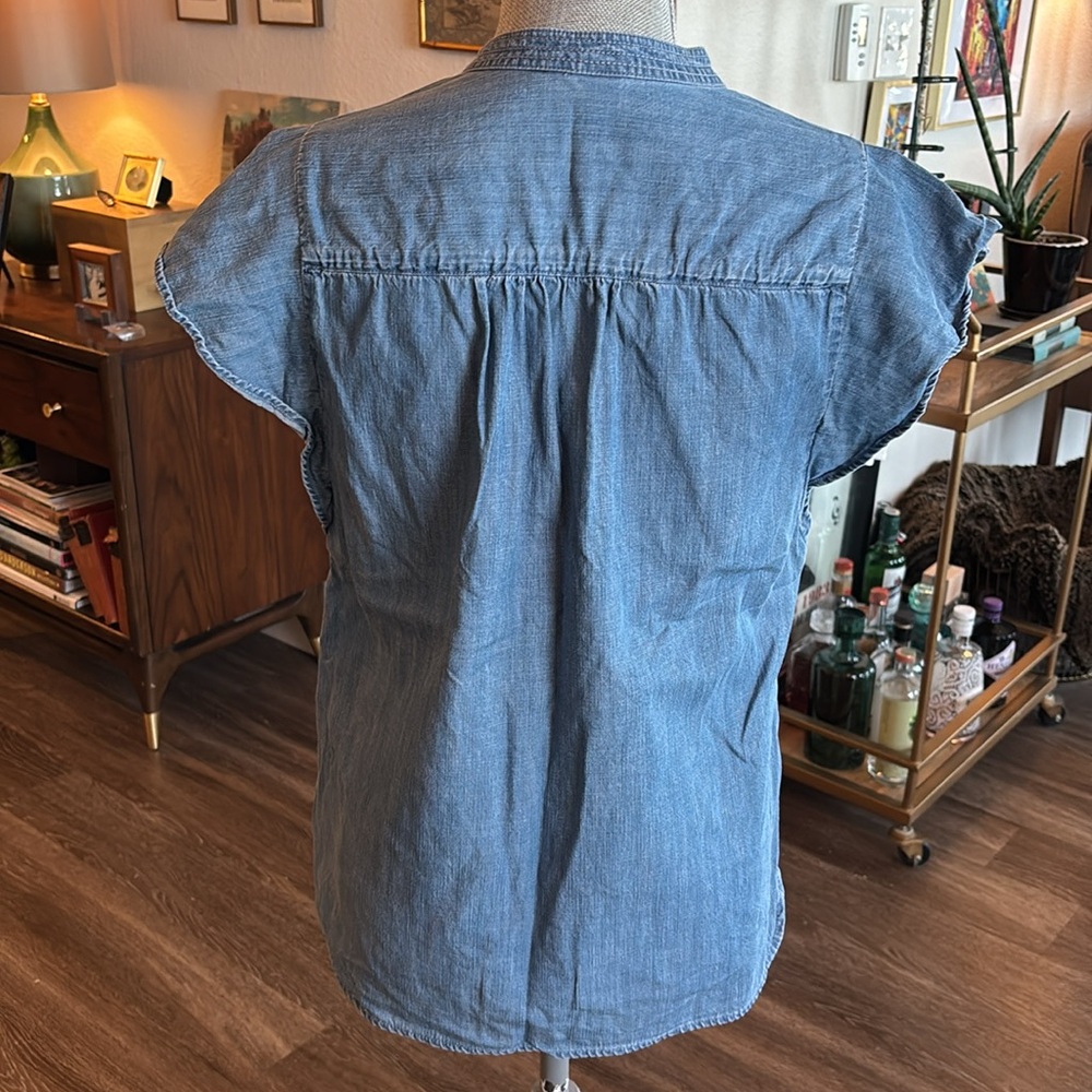 Gap Feminine Denim Top - Picture 3 of 6